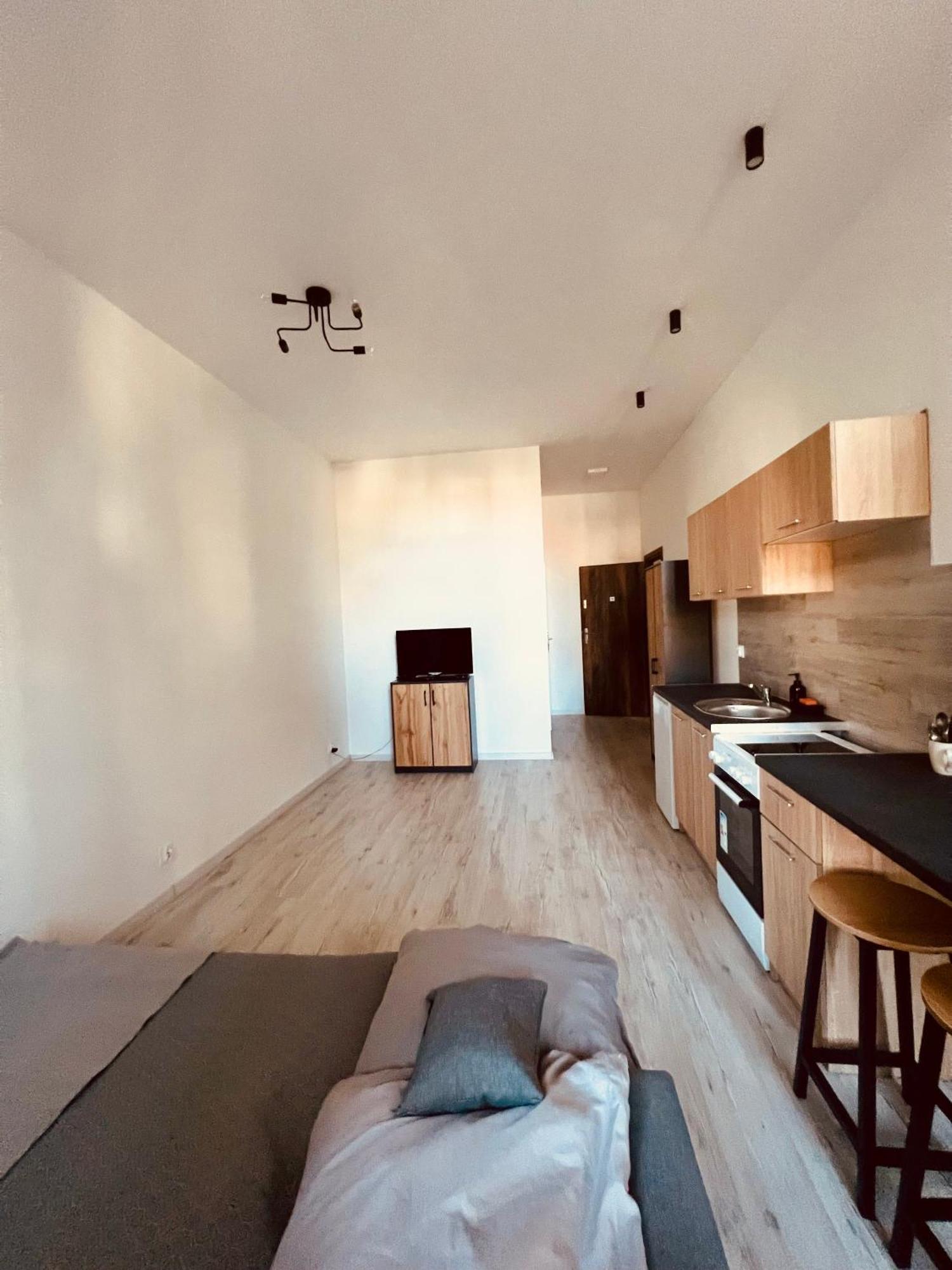Lecha Street C Apartment