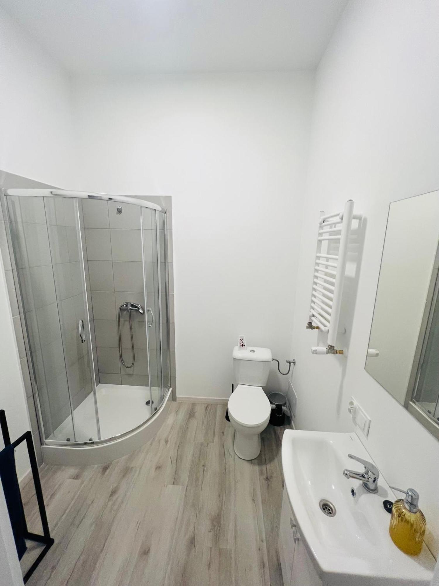 Lecha Street C Apartment